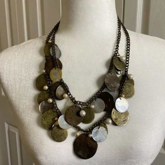 Chico metal disc necklace